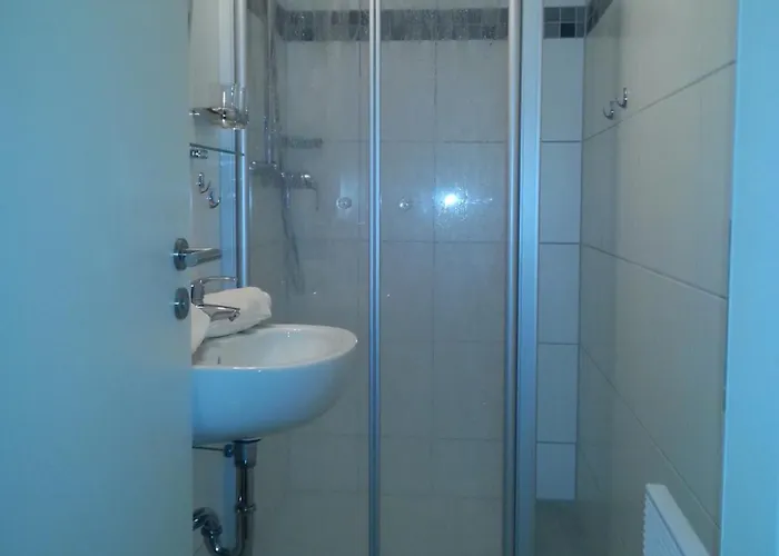 ゲストハウス Haus Butz